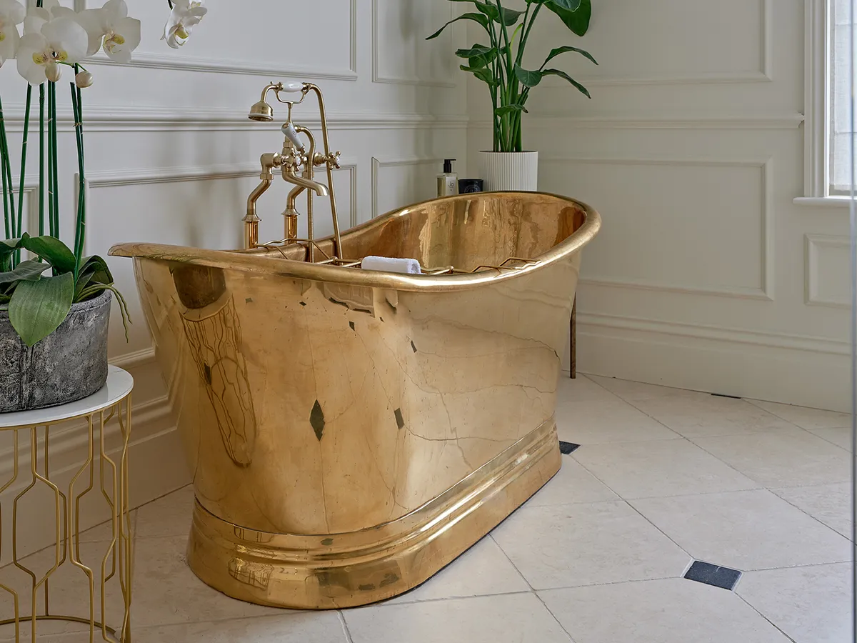 Millie Mackintosh Master Bathroom 05 resized
